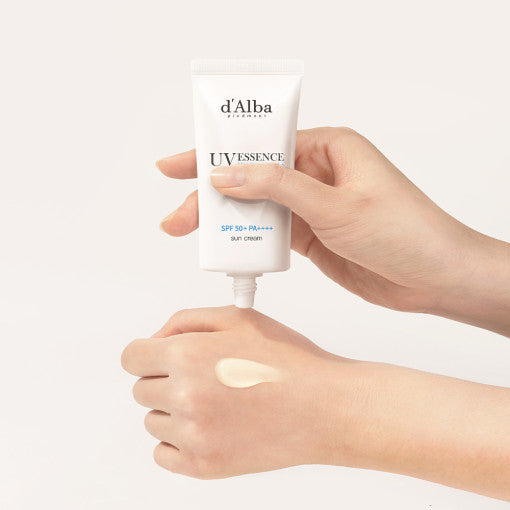 d'Alba Waterfull Essence Sun Cream SPF50+/PA++++ 50ml - Berry Purple