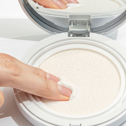 [MARY & MAY] Vegan Niacinamide Panthenol Sun Cushion SPF50+ PA++++ 25g - Berry Purple 