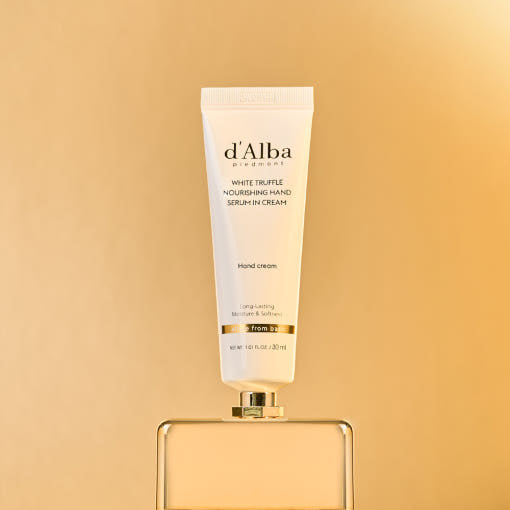 d'Alba White Truffle Nourishing Hand Serum In Cream 30ml - Berry Purple 